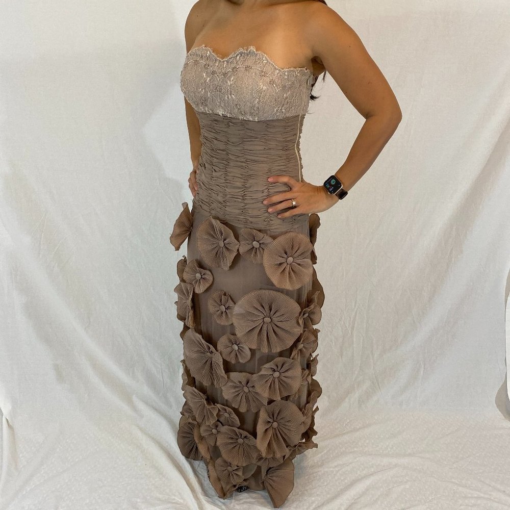 Sue Wong Tan Strapless Elegant Gown - Picture 3 of 8